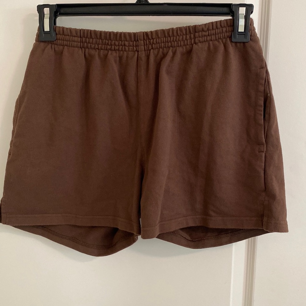 Brandy Melville- lounge shorts with pockets, one size. New with no tag